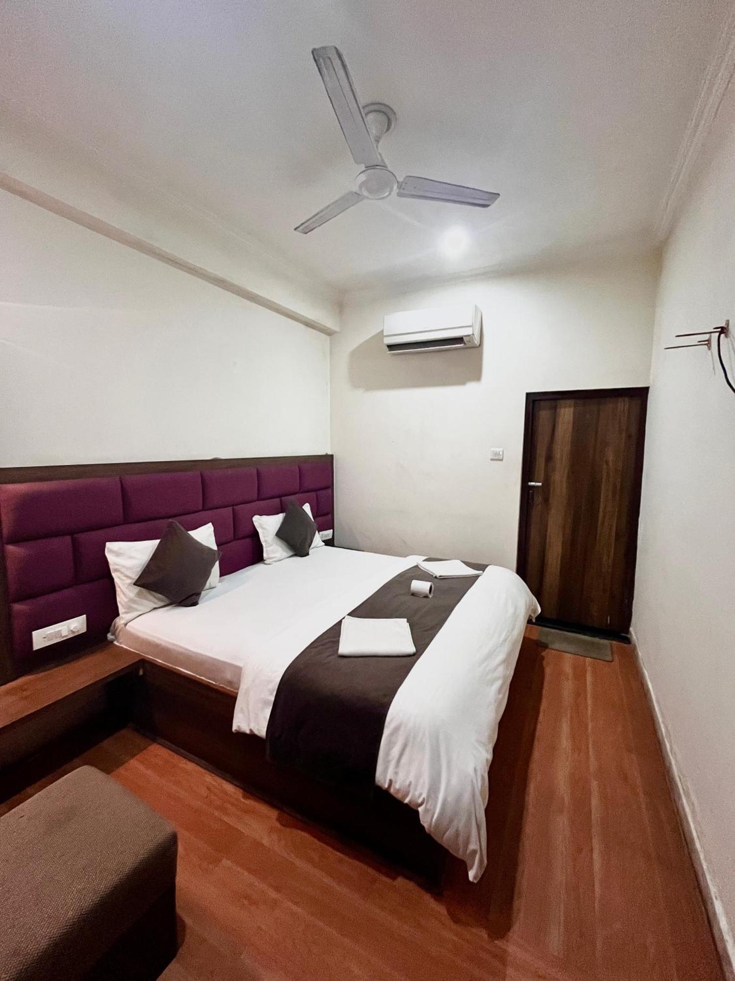Hot - House Of Travellers Taj View Hostel Agra  Exterior photo